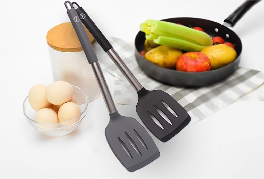 Starchef Silicone Slotted Turner Spatula Heat Resistant Non-Stick Soft Grip, Stainless Steel(Grey) Grey