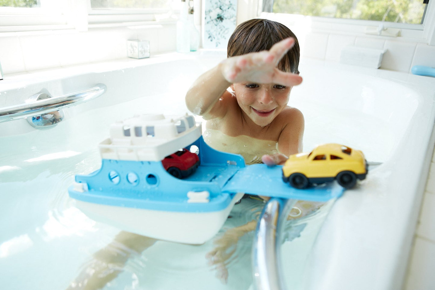 Green Toys Ferry Boat with Mini Cars Bathtub Toy, Blue/White Single