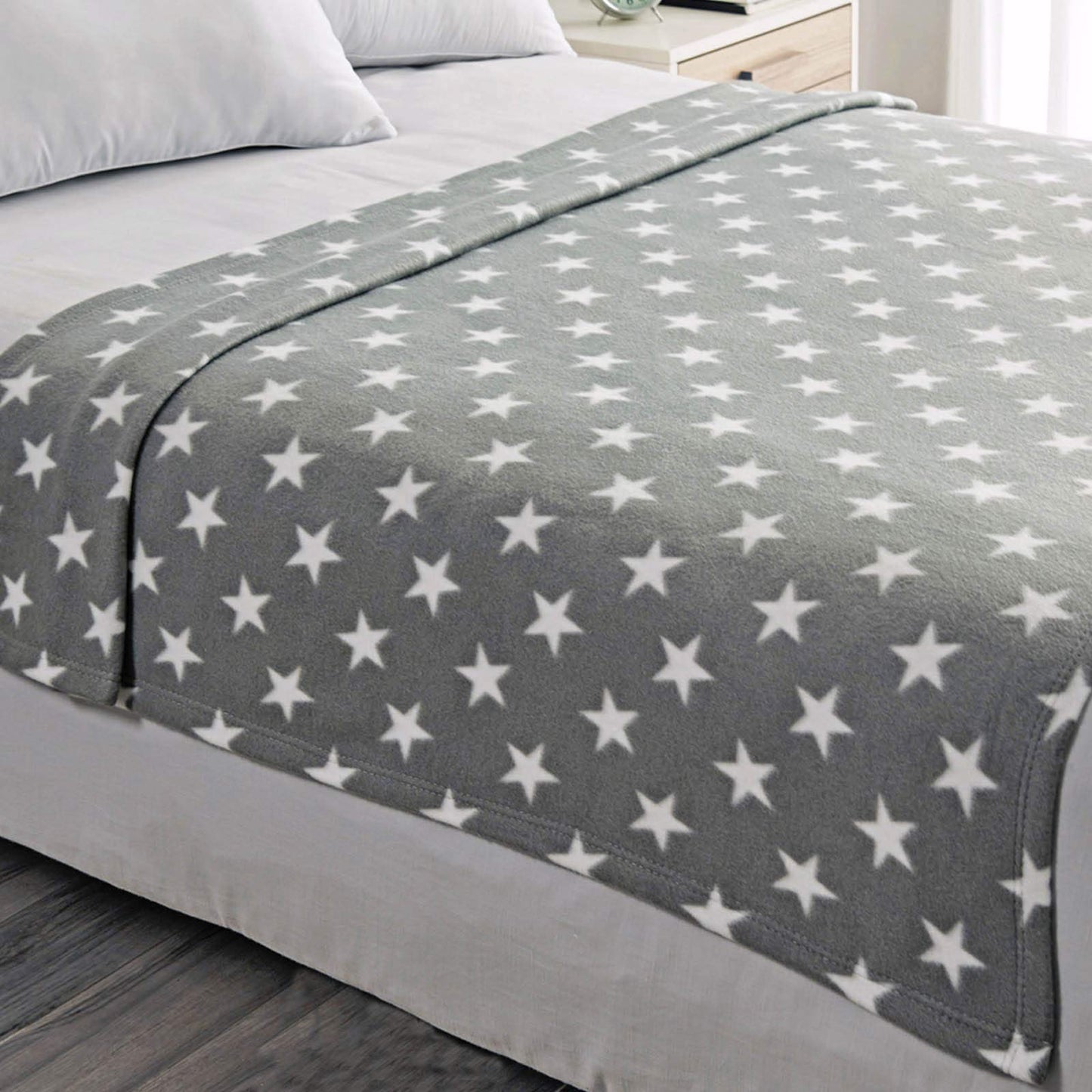 Dreamscene Flannel Fleece Stars Throw Over Bed Warm Soft Blanket Plush for Baby Kids Sofa, 100% Polyester Plush Microfiber Fleece, Silver Grey, 120 x 150cm Grey White Stars