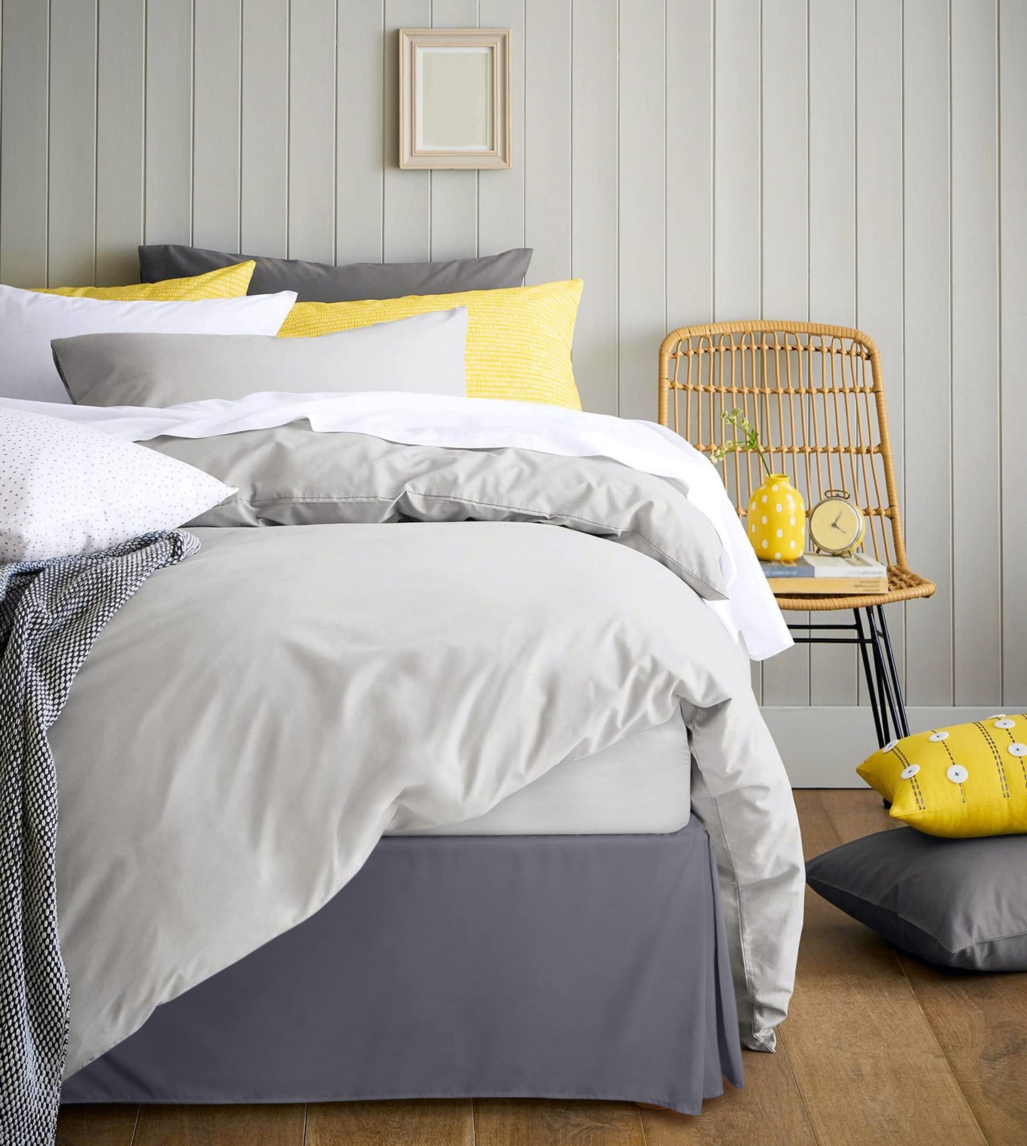 Utopia Bedding Valance Sheet Double - Soft Brushed Polyester-Microfibre - Pleated - Fits Under the Mattress & Down to the Floor - Base Bed Skirt (Grey) Grey