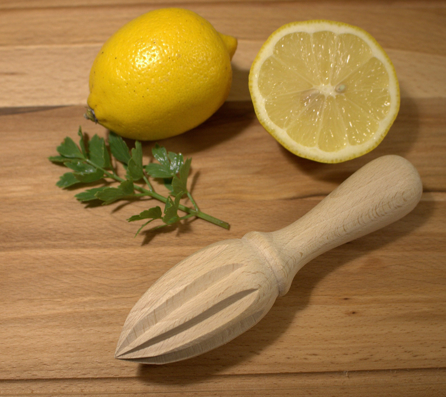 efo Lemon Squeezer Reamer - Citrus Squeezer - Good Grips Wooden Reamer - Orange Juice Squeezer