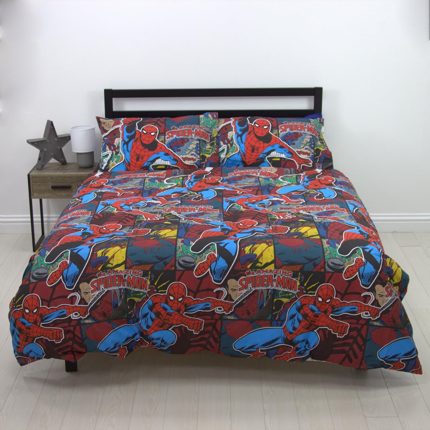 Spiderman Ultimate Metropolis Double Duvet Cover | Reversible Two Sided Design | Kids Bedding Set Includes Matching Pillow Case (Double Duvet)